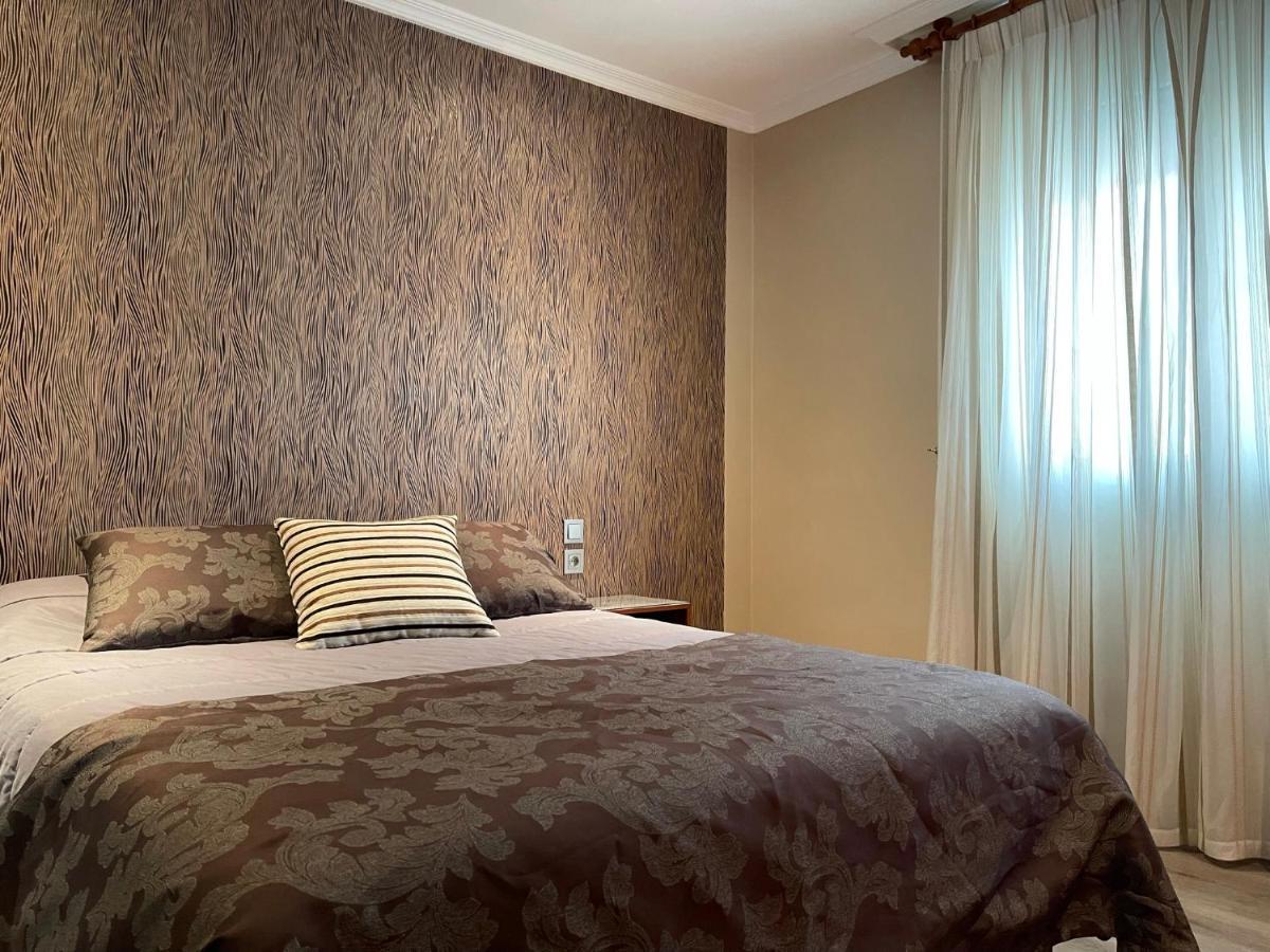 La Siesta Motel Villamarciel Ngoại thất bức ảnh